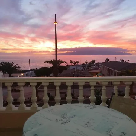 Apartamento La Avenida Playa La Arena *