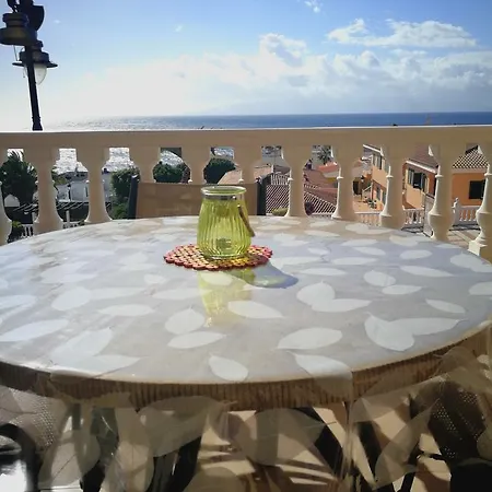 Apartamento La Avenida Playa La Arena Puerto de Santiago (Tenerife)